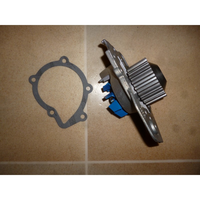 Pompe  a eau 205 t16