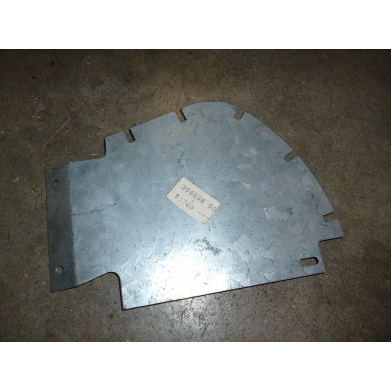 Pare boue avant droit série 2