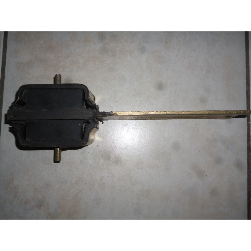 Support moteur inferieur jusqu 76