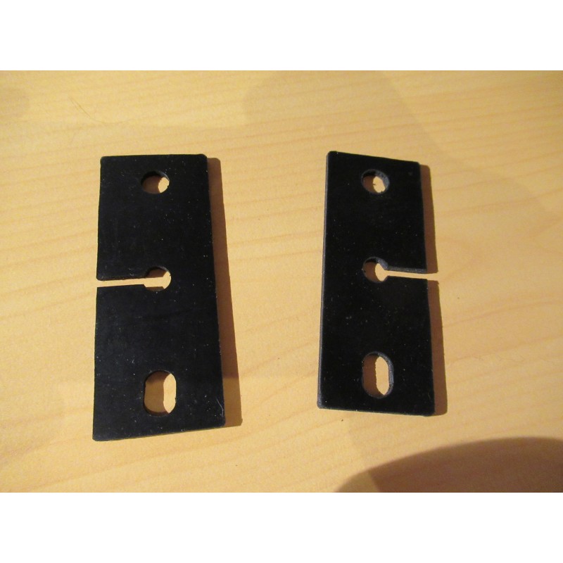 2 Caoutchoucs de frein  main Matra 530