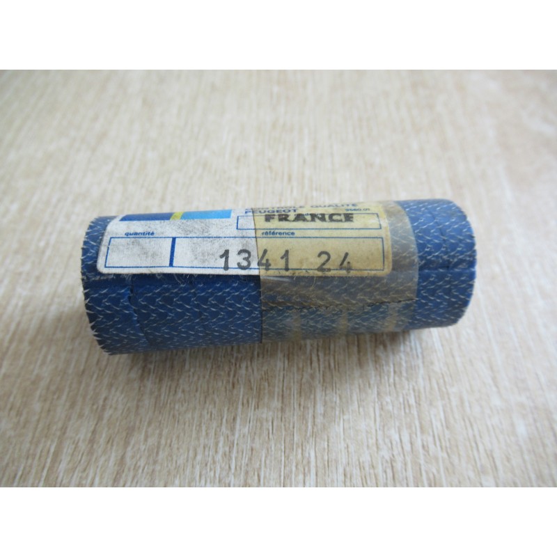 Durite sur moteur by pass 205 T16 origine