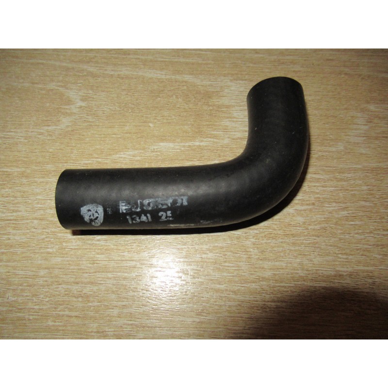 Durite d eau by pass filtre 205 T16