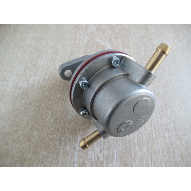 Pompe à essence en fer diam 8 mm Matra 530