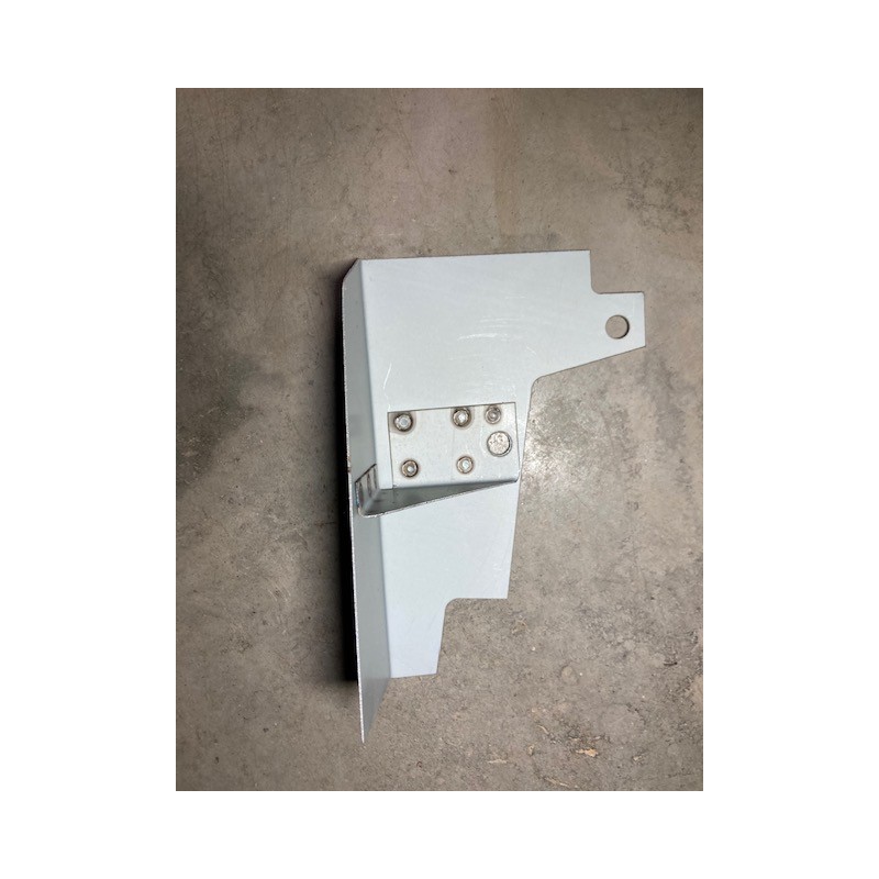 Tole garde boue droite Matra 530