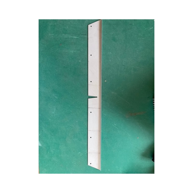 tole garniture montant de pare brise Bagheera