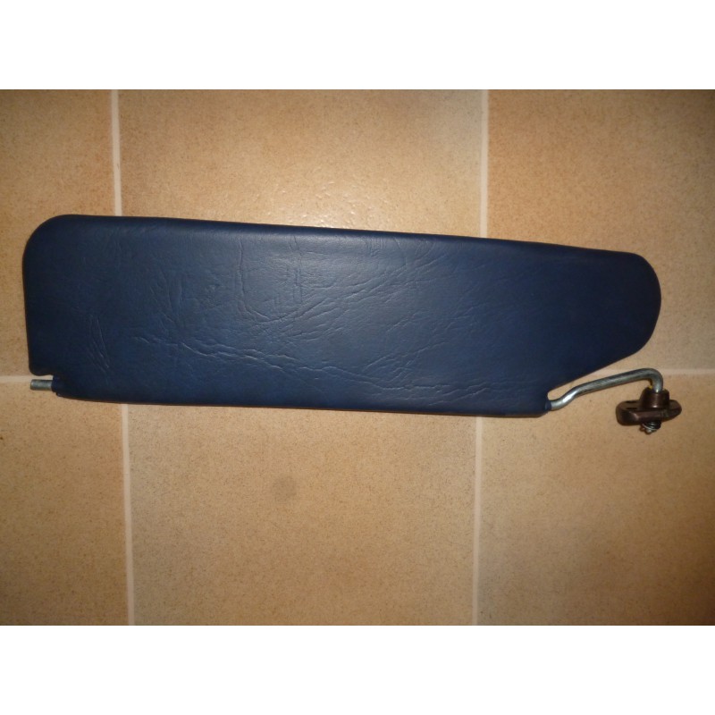 Pare soleil bleu gauche jusq 78