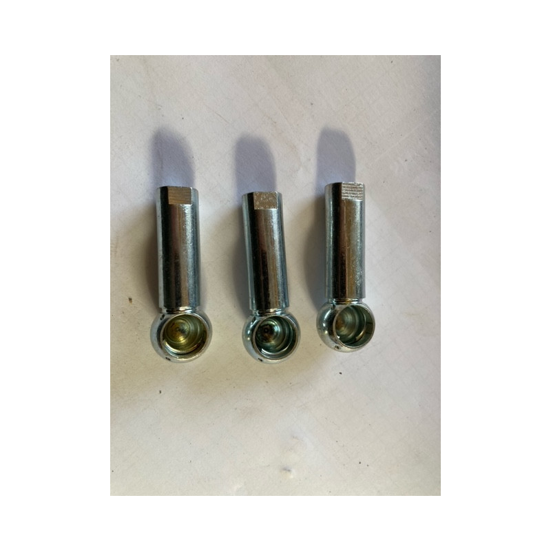 3 rotules pas à droite longues Matra 530 A
