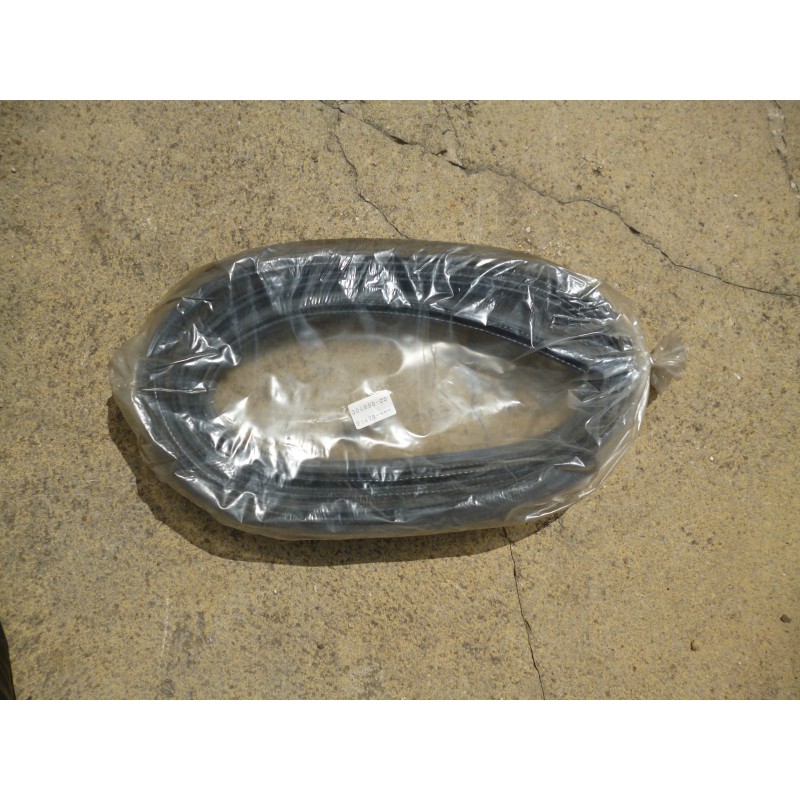 Joint de capot moteur 