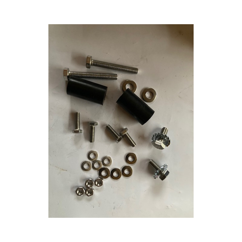 Kit visserie  pare chocs ar Matra 530 a partir de 70