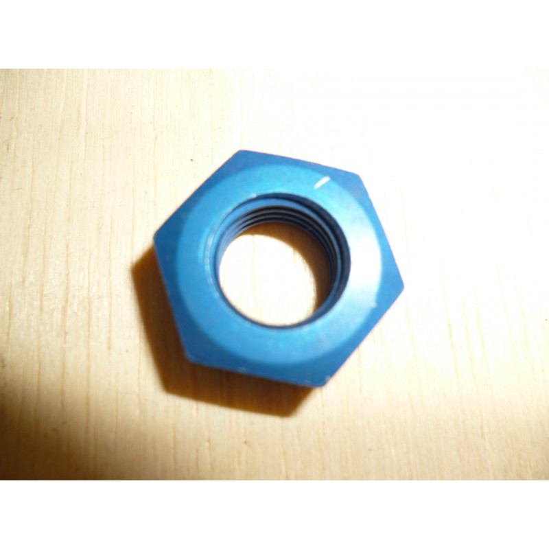 Ecrou passe cloison GRA