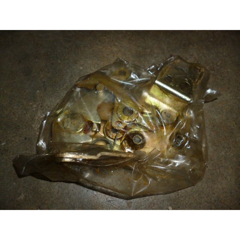 Serrure de porte gauche 80